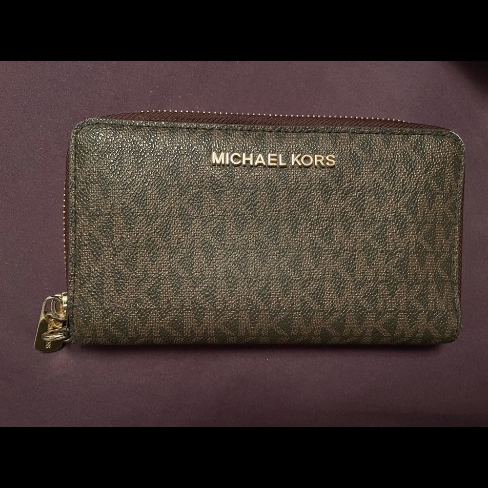 Micheal Kors Wallet